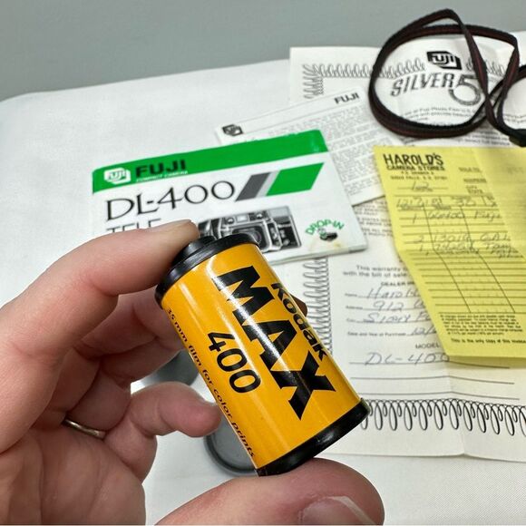 vintage Fuji DL-400 tele 35mm camera.  instruction manual, kodak film - Picture 2 of 7